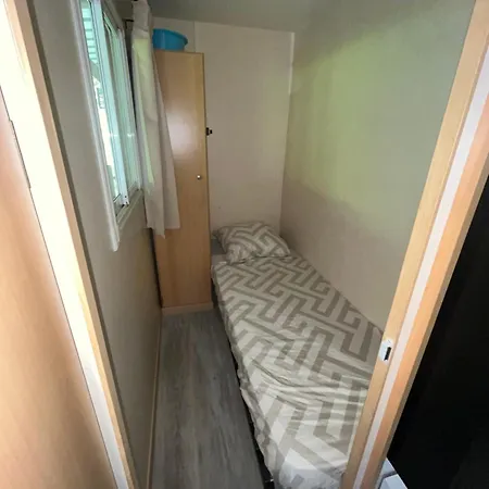 Mobile-home Entierement Equipe, Riviere En Contrebas Le Martinet