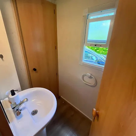 キャンプ場 Mobile-home Entierement Equipe, Riviere En Contrebas